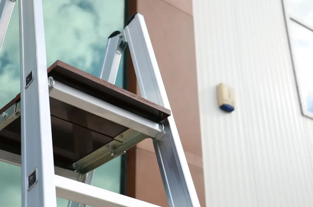 Επαγγελματική σκάλα αλουμινίου Επαγγελματική σκάλα αλουμινίου