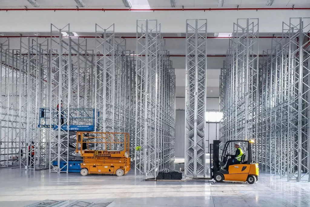 Επαγγελματικά ράφια αποθήκευσης