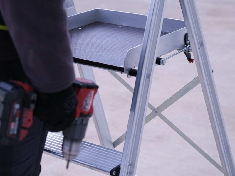 Εφαρμογές Αναδιπλούμενης Επαγγελματικής Σκάλας 150kg ANTO