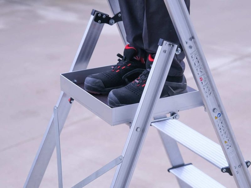 Εφαρμογές Αναδιπλούμενης Επαγγελματικής Σκάλας 150kg ANTO