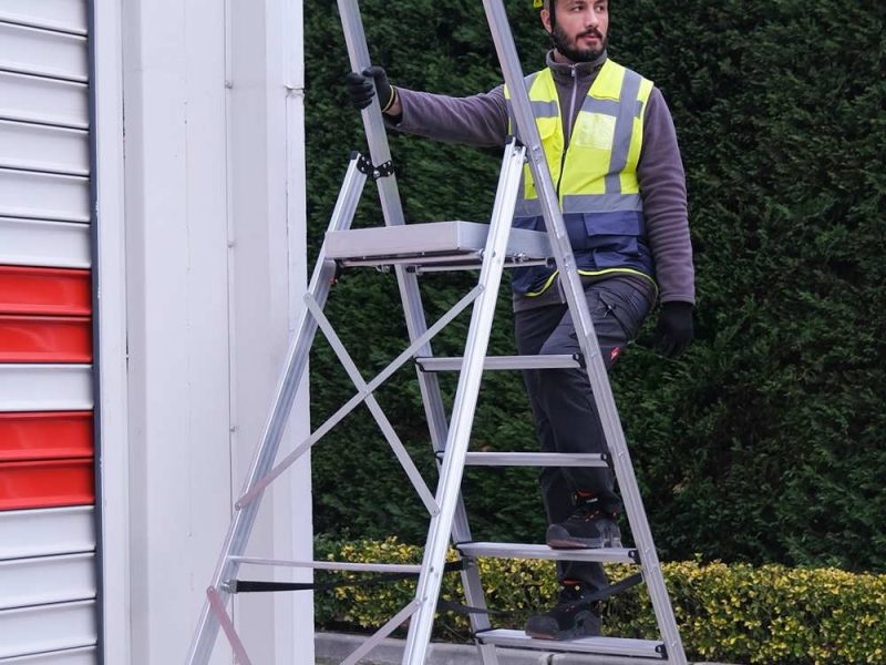 Εφαρμογές Αναδιπλούμενης Επαγγελματικής Σκάλας 150kg ANTO