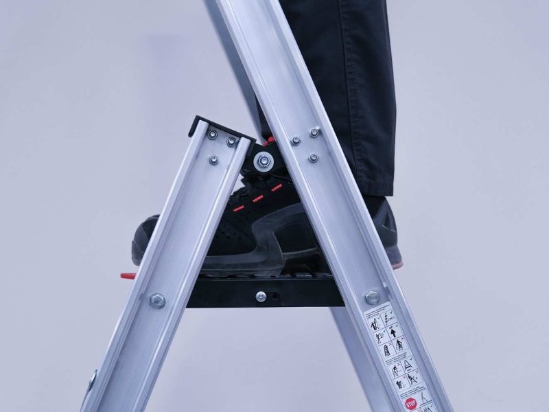 Εφαρμογές Αναδιπλούμενης Επαγγελματικής Σκάλας 150kg ANTO