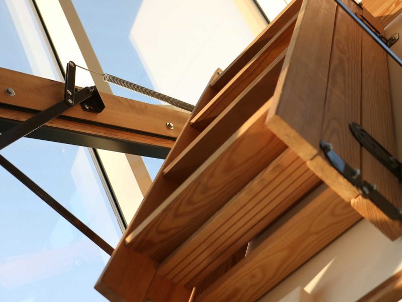 Πτυσσόμενη σκάλα σοφίτας LEGNA