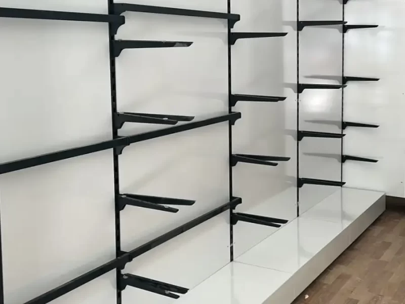 TR-0019, Επιτοίχια ραφιέρα και γόνδολα με πλάτη μελαμίνης