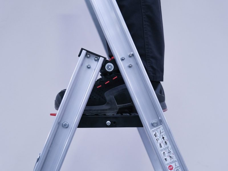 Εφαρμογές Αναδιπλούμενης Επαγγελματικής Σκάλας 150kg VENTO