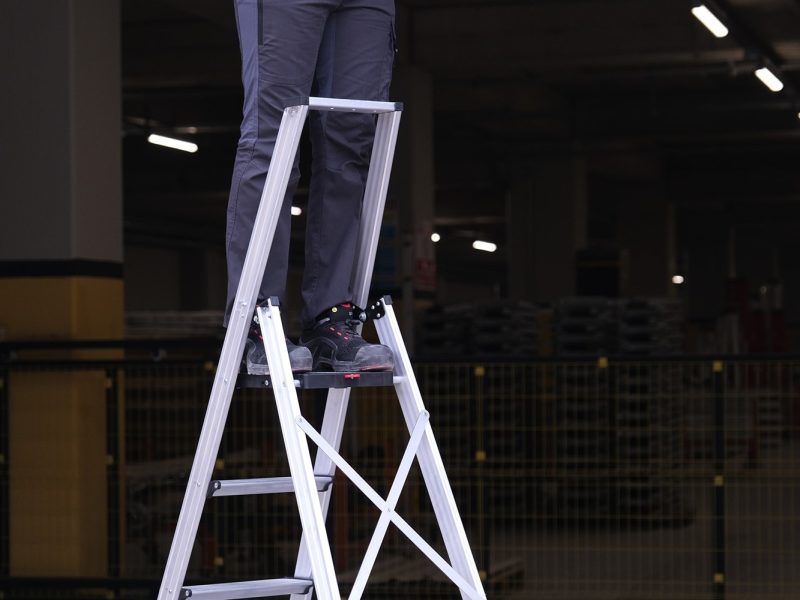 Εφαρμογές Αναδιπλούμενης Επαγγελματικής Σκάλας 150kg VENTO