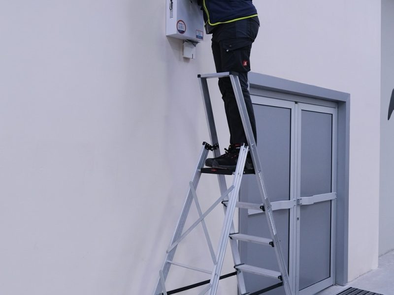 Εφαρμογές Αναδιπλούμενης Επαγγελματικής Σκάλας 150kg VENTO