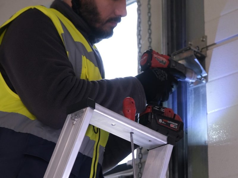 Εφαρμογές Αναδιπλούμενης Επαγγελματικής Σκάλας 150kg VENTO