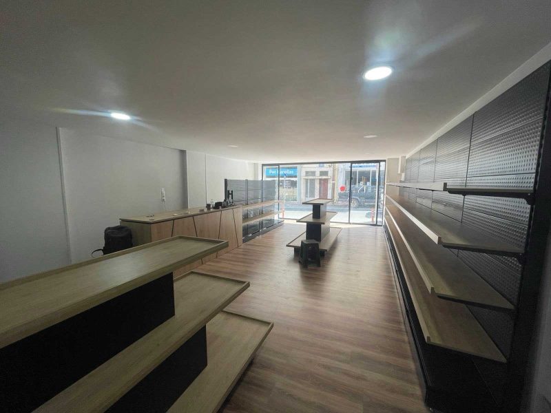 YD-S035 – Ραφιέρα με επένδυση ξύλου