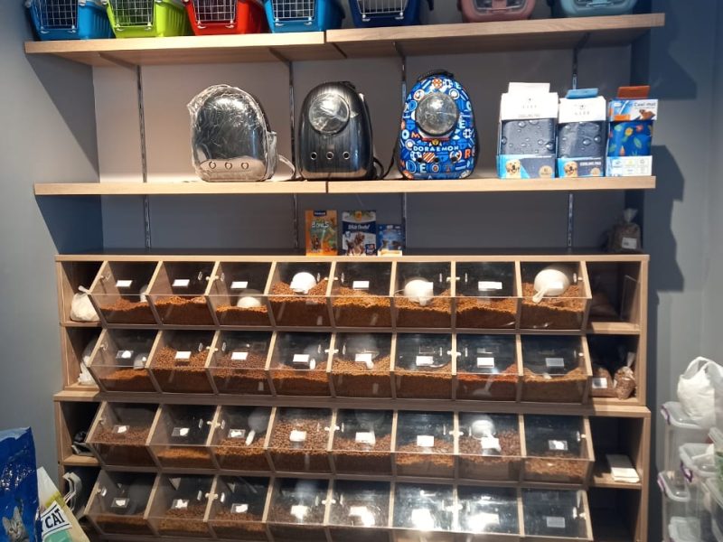 Επίπλωση Κάβας, Ράφια για Κάβες