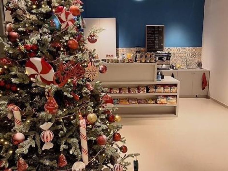 Επίπλωση Κάβας, Ράφια για Κάβες