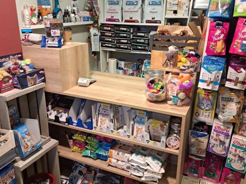 Επίπλωση Κάβας, Ράφια για Κάβες