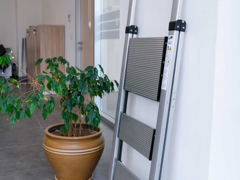 TROYA+ – Σκαλοπάτι