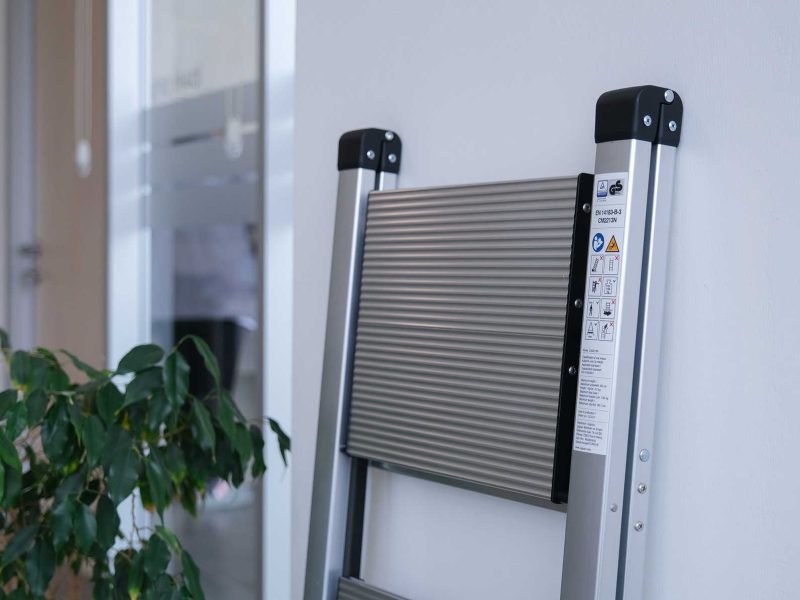 TROYA – Σκαλοπάτι